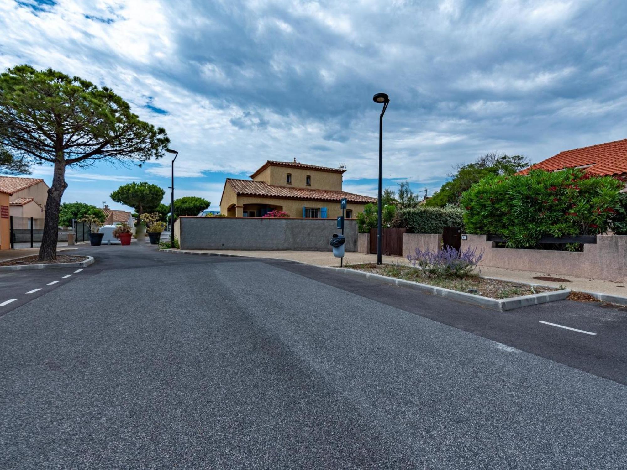 Holiday Home Hameau Des Tamarins-2 By Interhome Le Barcarès Exteriér fotografie